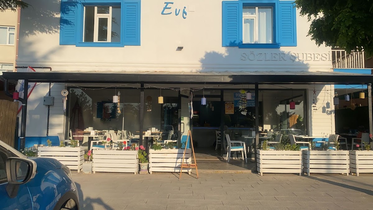 Doktorun Yeri Mantı Börek Evi